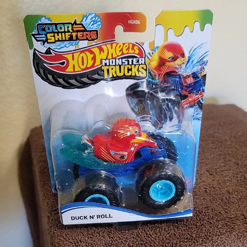 Color Shifters Monster Truck - Red and Blue